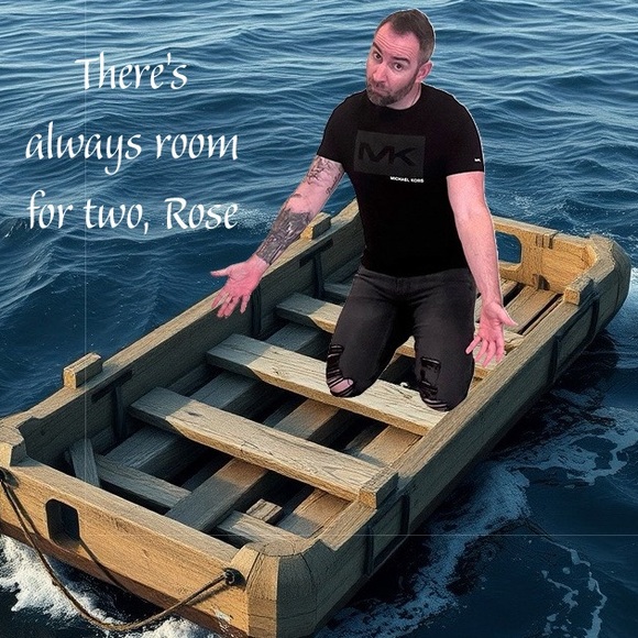 NWT Michael Kors Medium Black T-Shirt - Picture 3 of 9